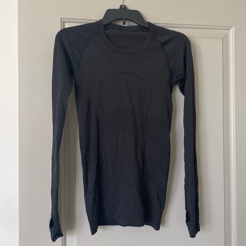 Lululemon run swiftly tech long sleeve shirt black